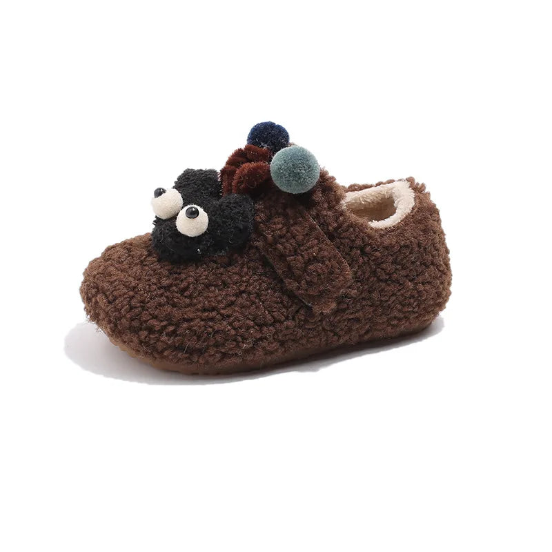 🦙❄️ Winter Kids Alpaca Slippers – Calidez, diversión y seguridad para los más pequeños