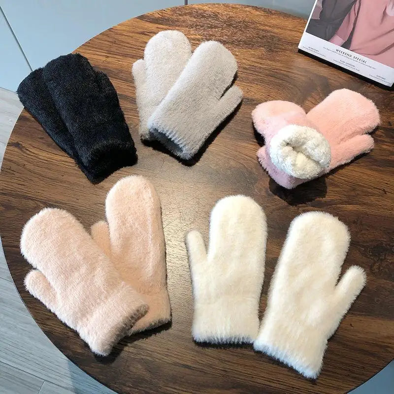❄️🧤 Women’s Winter Plush Mittens – Suavidad, abrigo y estilo en cada movimiento