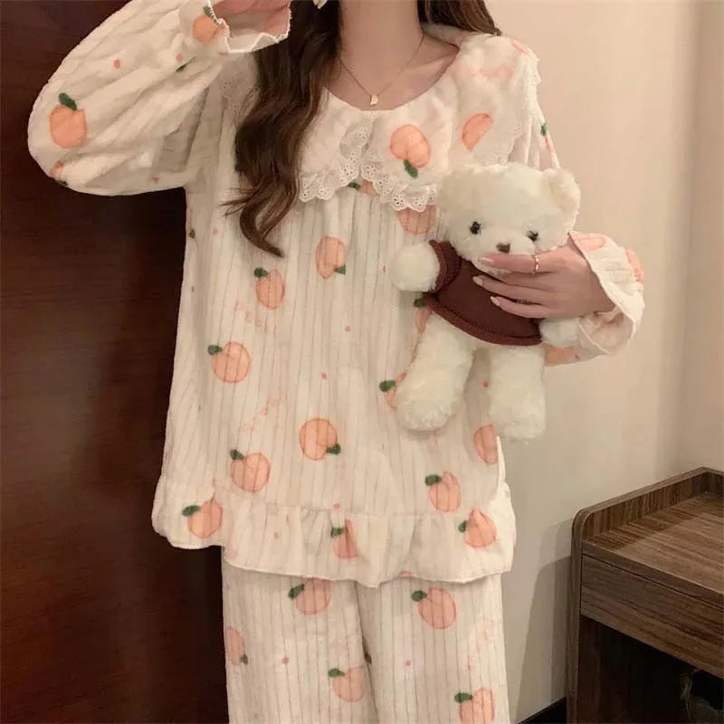 🍑❄️ Korean Peach Flannel Pajama Set – Dulzura, calidez y estilo para tus noches de invierno