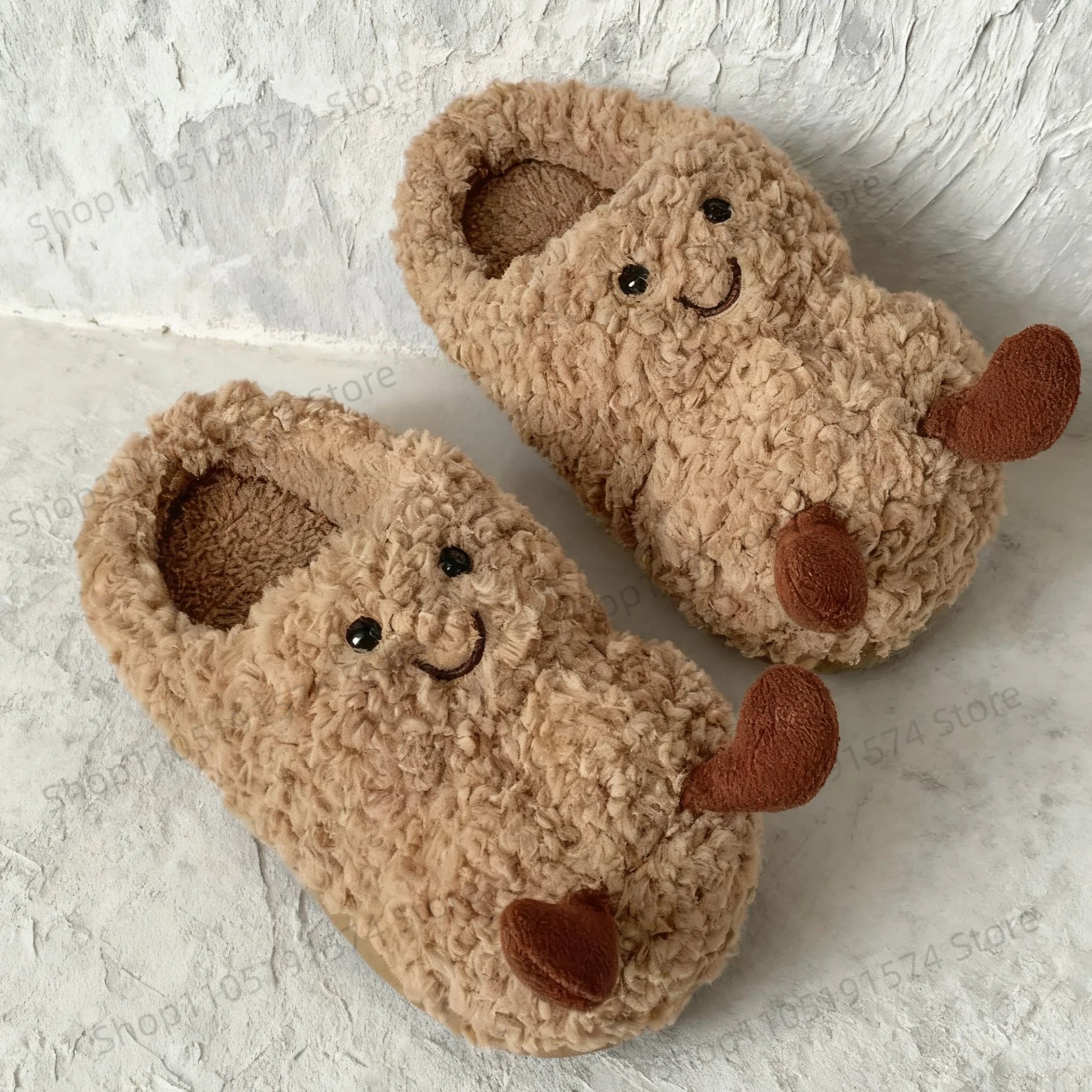 🥜❄️ Pantuflas “Peanut Warm” — Suavidad, Calor y Diversión Para Tus Pies