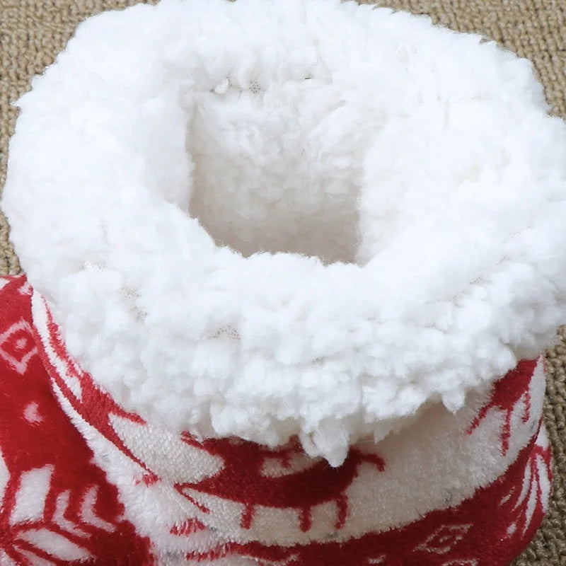 🎄🦌 Winter Christmas Elk Slippers – Calidez, ternura y espíritu navideño para tus pies