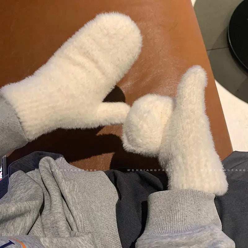 ❄️🧤 Women’s Winter Plush Mittens – Suavidad, abrigo y estilo en cada movimiento
